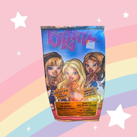 BRATZ VNTG Y2K plastic Tablecloth 54x84 NWT - Picture 2 of 5